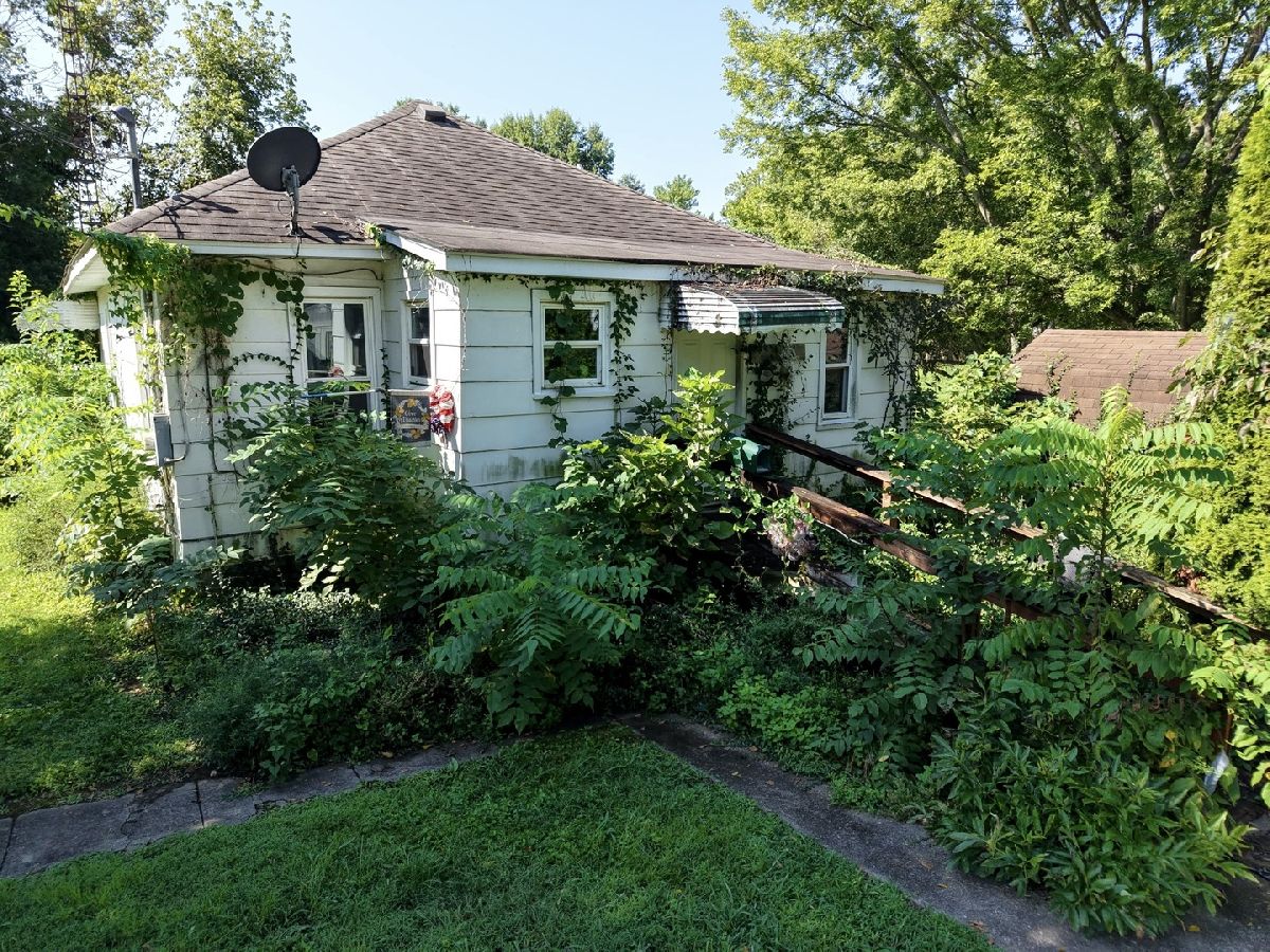  For Sale West Frankfort Illinois, 201 8th Street
