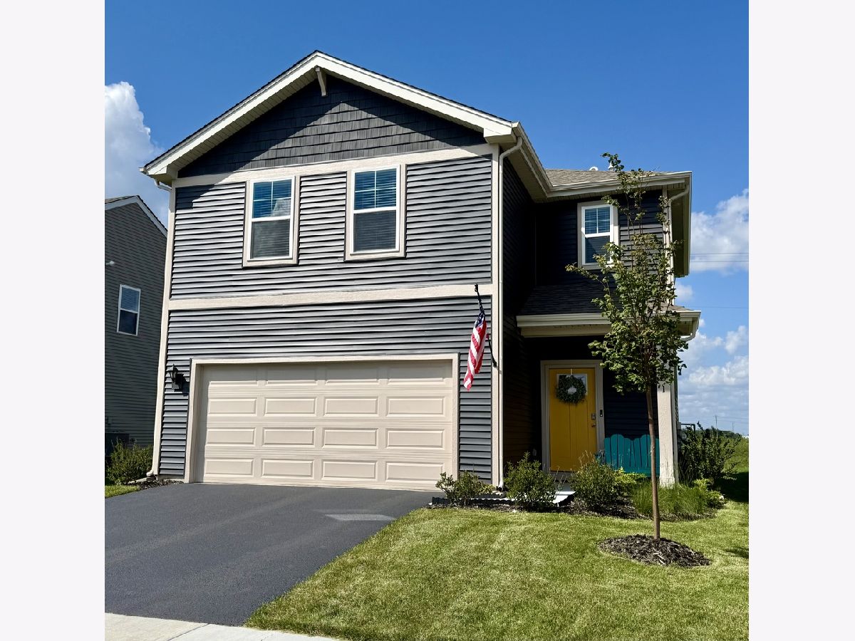  For Sale Hampshire Illinois, 1461 Acadia Circle