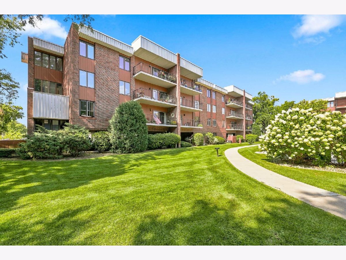  For Sale Downers Grove Illinois, 6565 Main Street