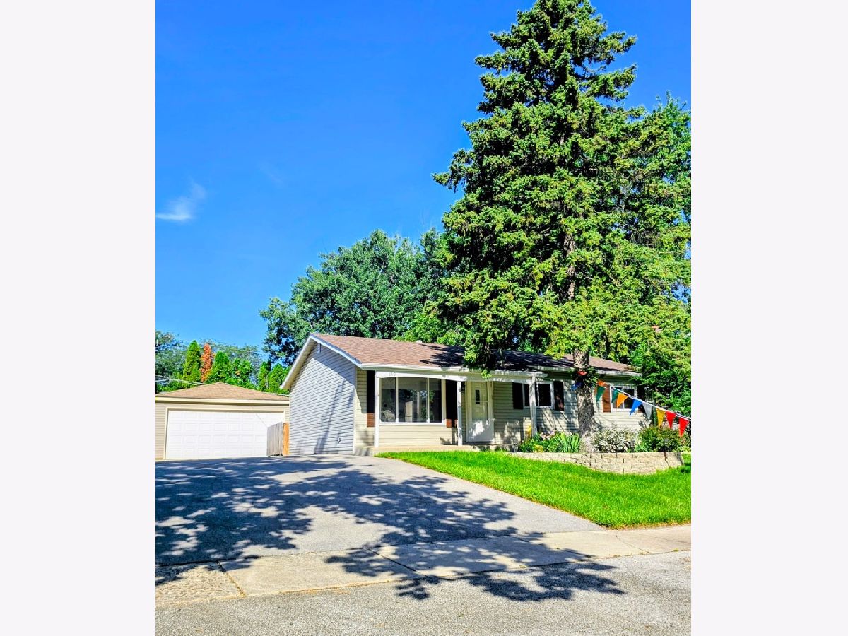 Homes For Sale Sugarbrook Bolingbrook Illinois, 149 Ashbury Avenue