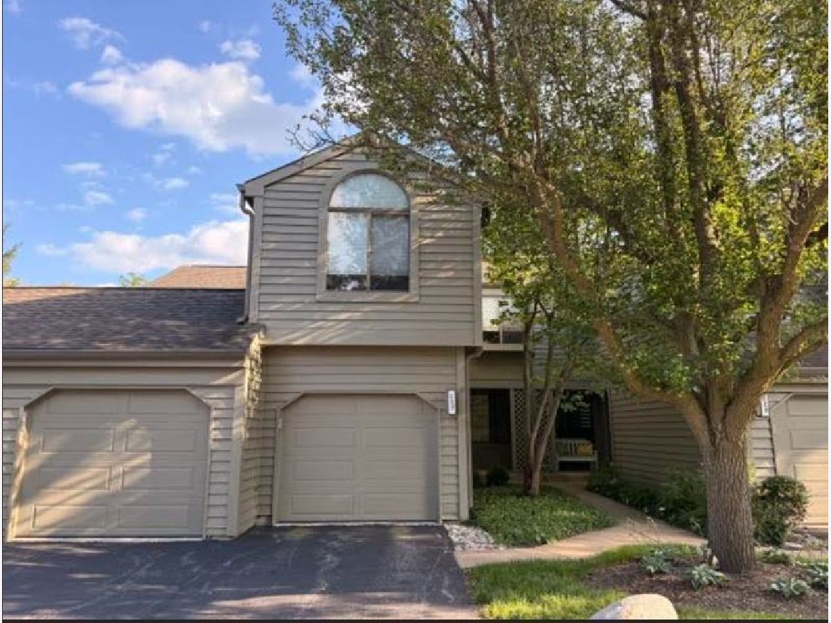  For Sale Lake Barrington Illinois, 327 Indian
