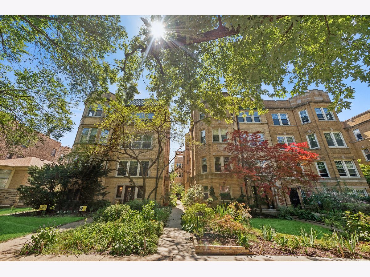  For Sale Chicago Illinois, 1345 Greenleaf Avenue