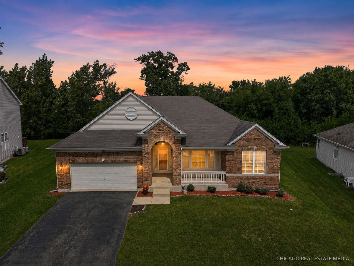 Townhomes & Condos & Homes For Sale Cambridge Lakes Pingree Grove Illinois, 1255 Waterfront Lane