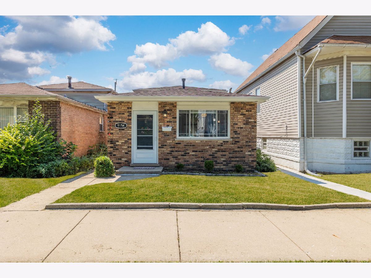  For Sale Chicago Illinois, 9154 Luella Avenue
