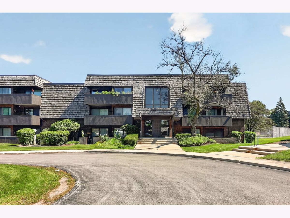  For Sale Carol Stream Illinois, 513 Timber Ridge Drive