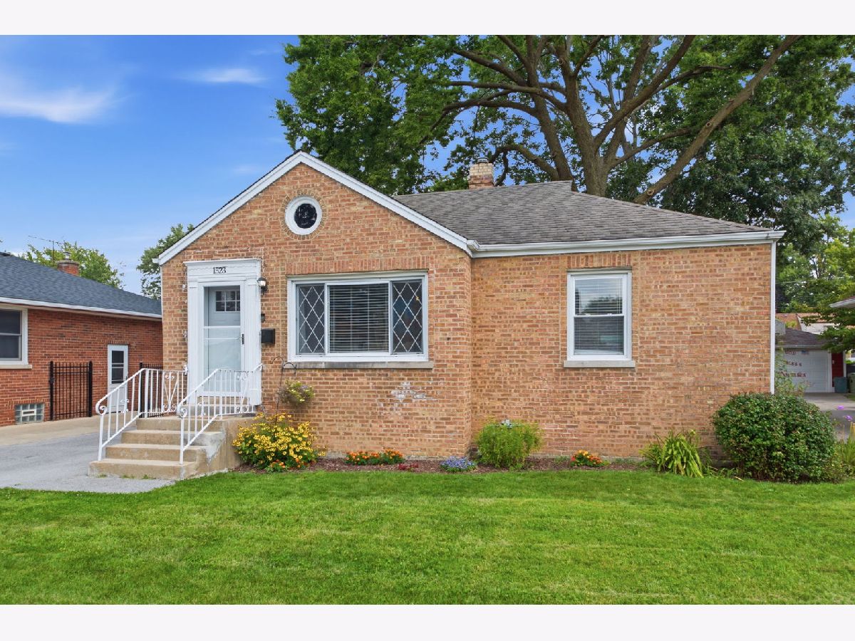  For Sale Berkeley Illinois, 1523 Rohde Avenue