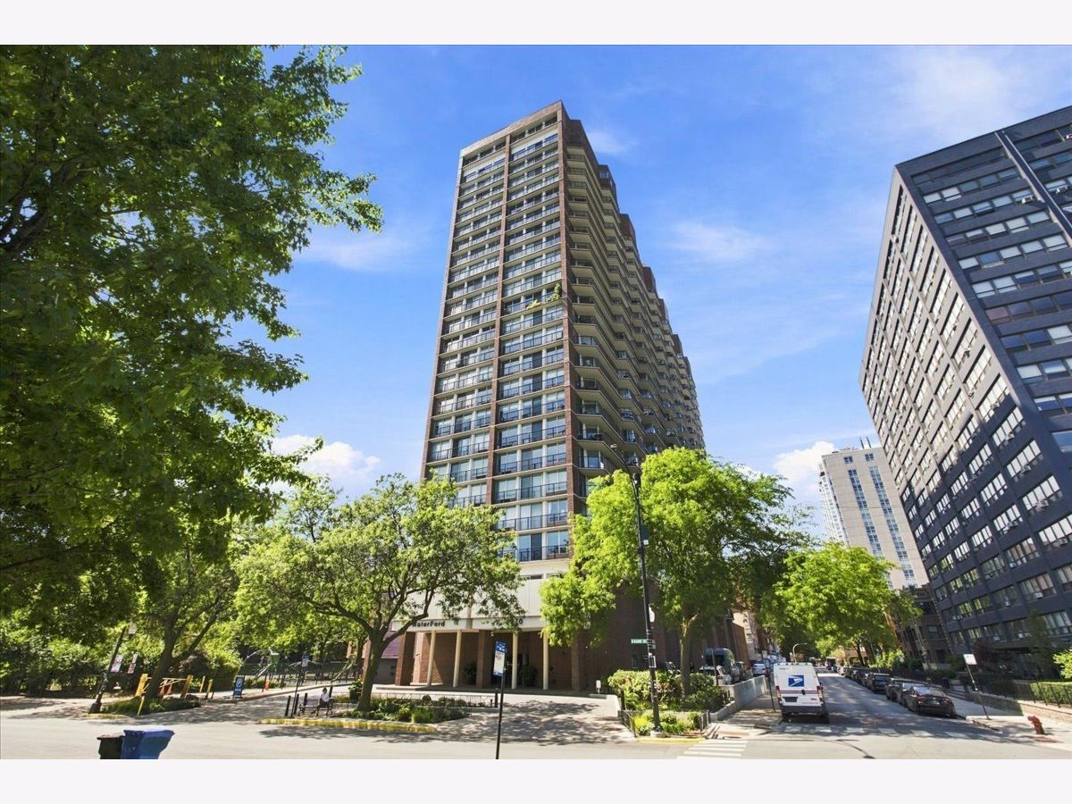  Rented Chicago Illinois, 4170 Marine