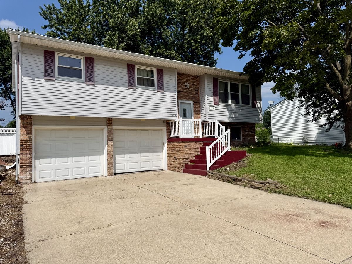  For Sale Colona Illinois, 1059 Meadow Lane