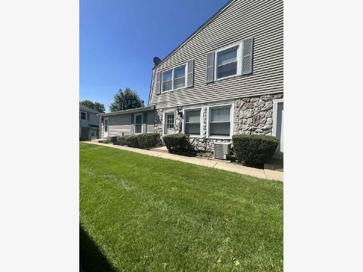  For Rent Vernon Hills Illinois, 323 Meadow
