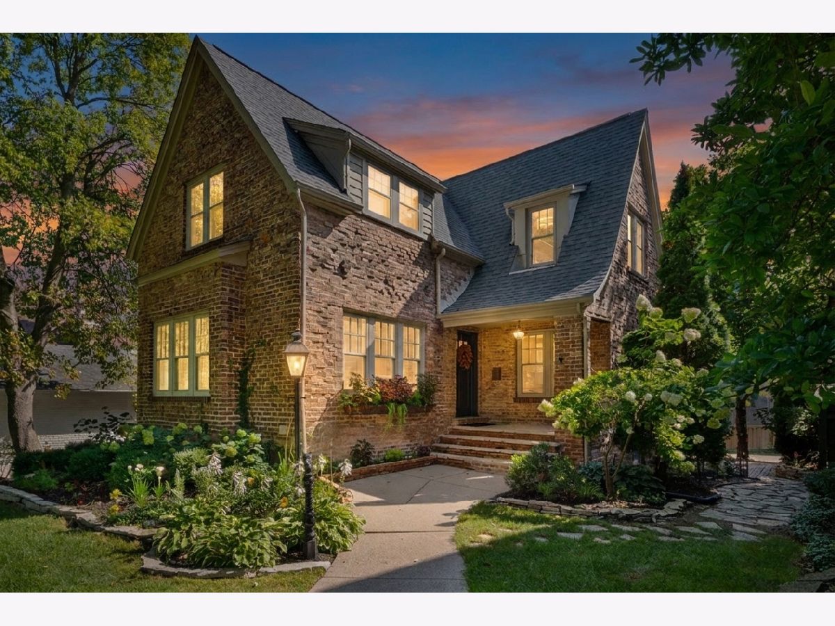  For Sale Hinsdale Illinois, 239 Bruner Street