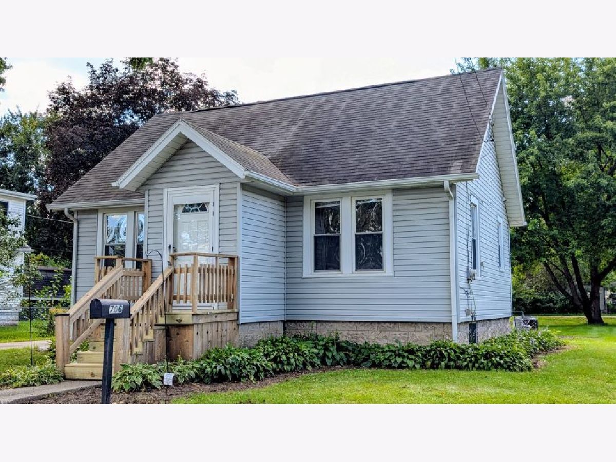  For Sale Oregon Illinois, 706 2nd Street