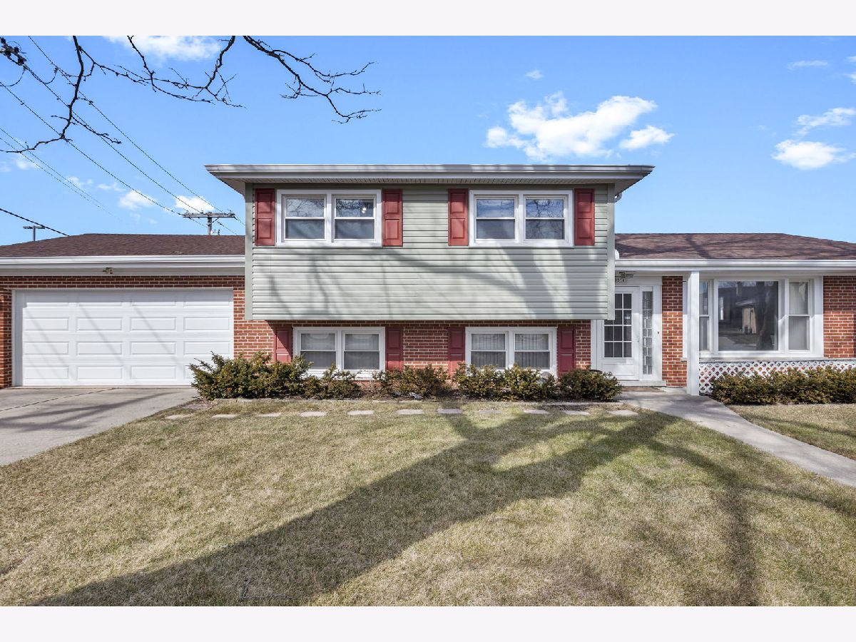  Rented Niles Illinois, 9230 Callero