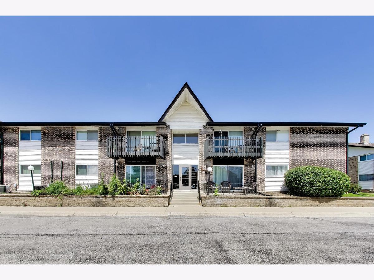  For Sale Willowbrook Illinois, 23A Kingery Quarter