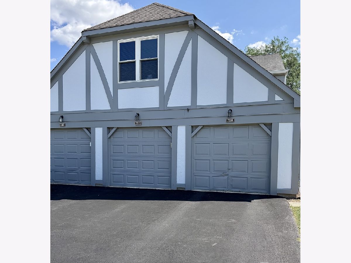  For Sale Downers Grove Illinois, 7311 Baybury Road
