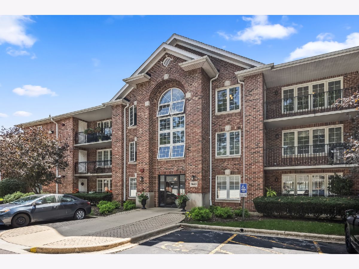  For Sale Westmont Illinois, 5645 Cass Avenue