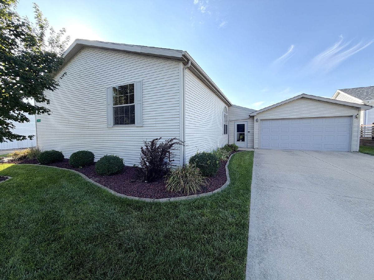  For Sale Manteno Illinois, 1013 Redbud Road
