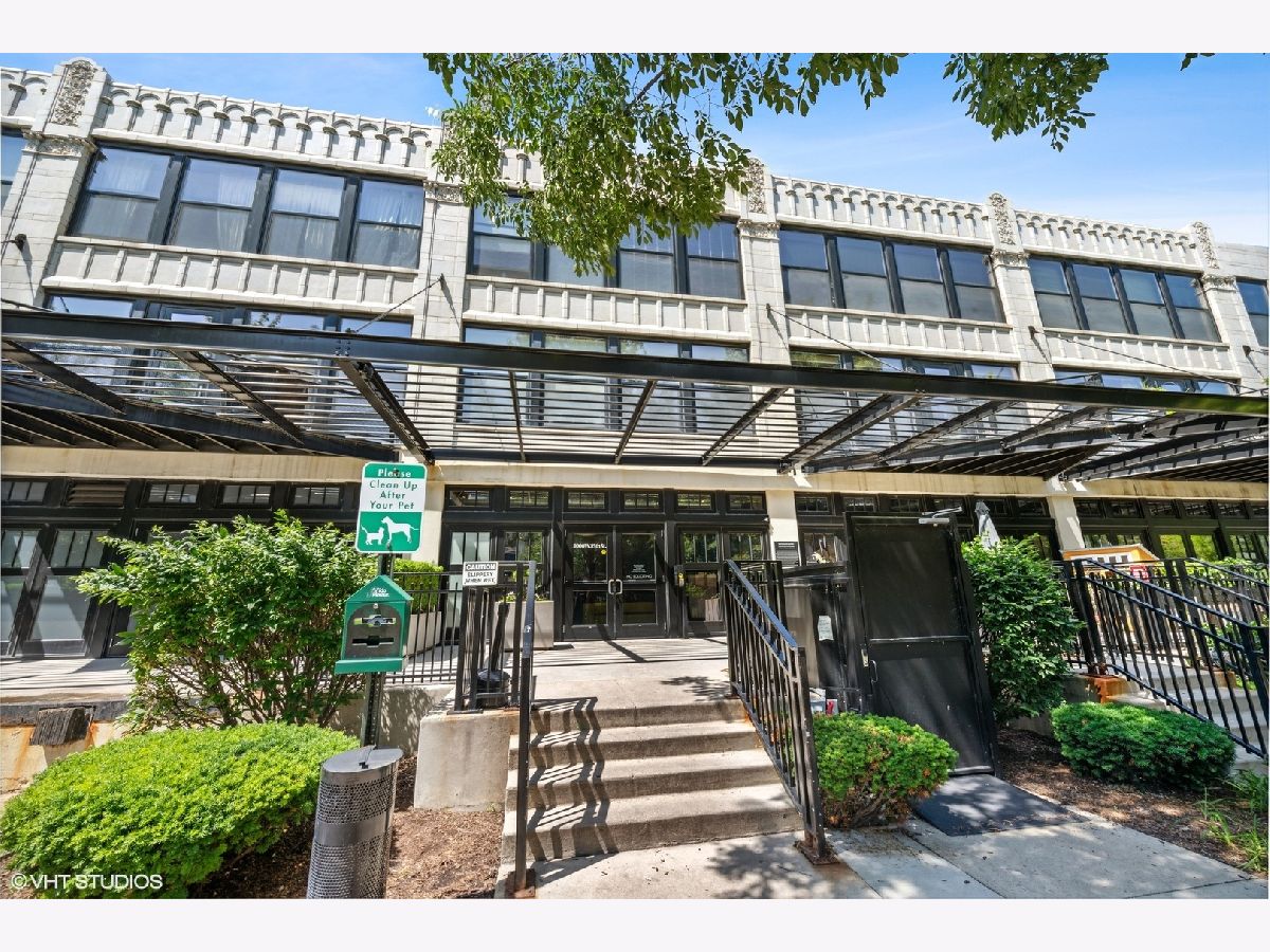  Rented Chicago Illinois, 1000 15th