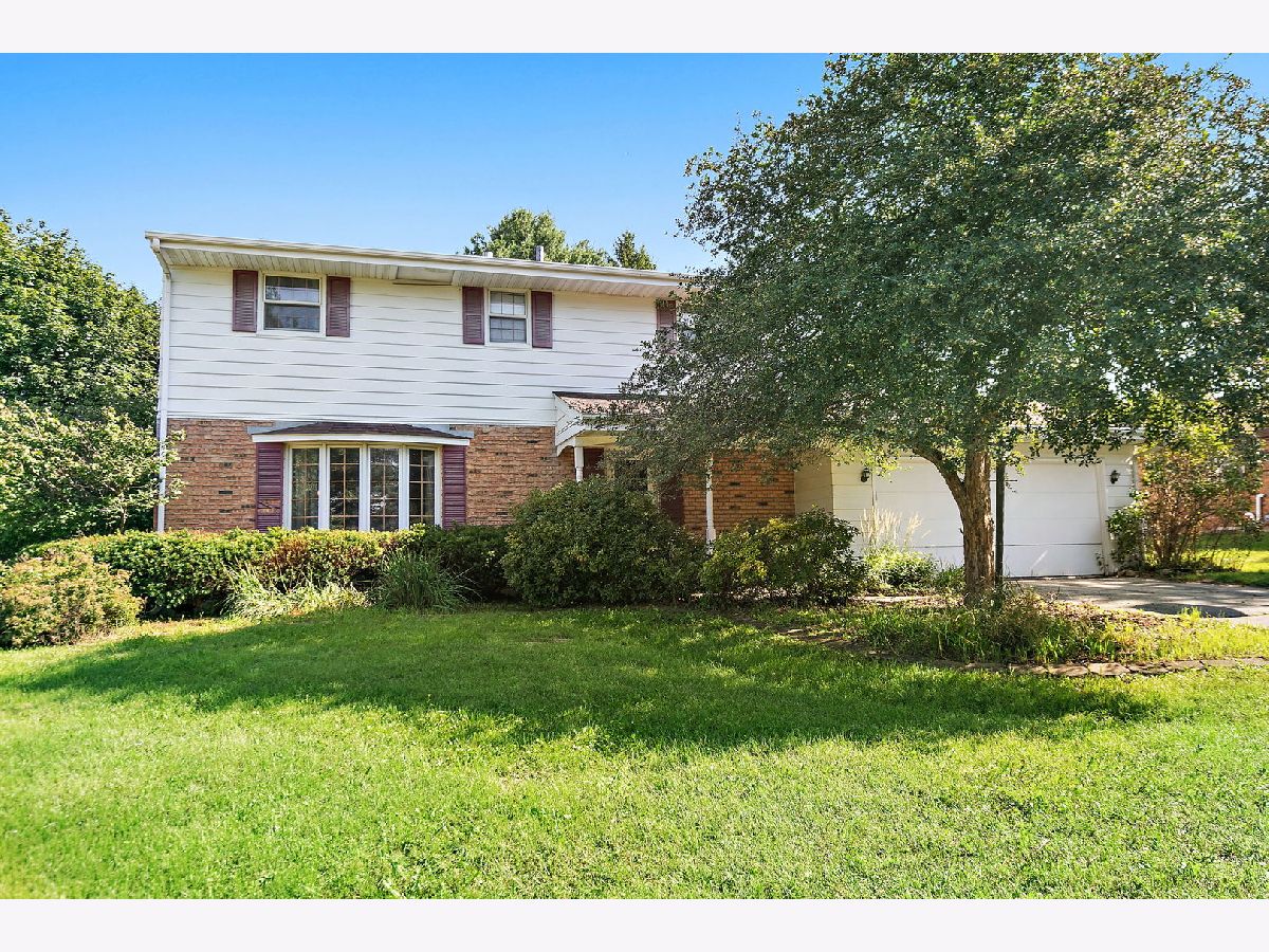  For Sale Rockford Illinois, 5848 Weymouth Drive