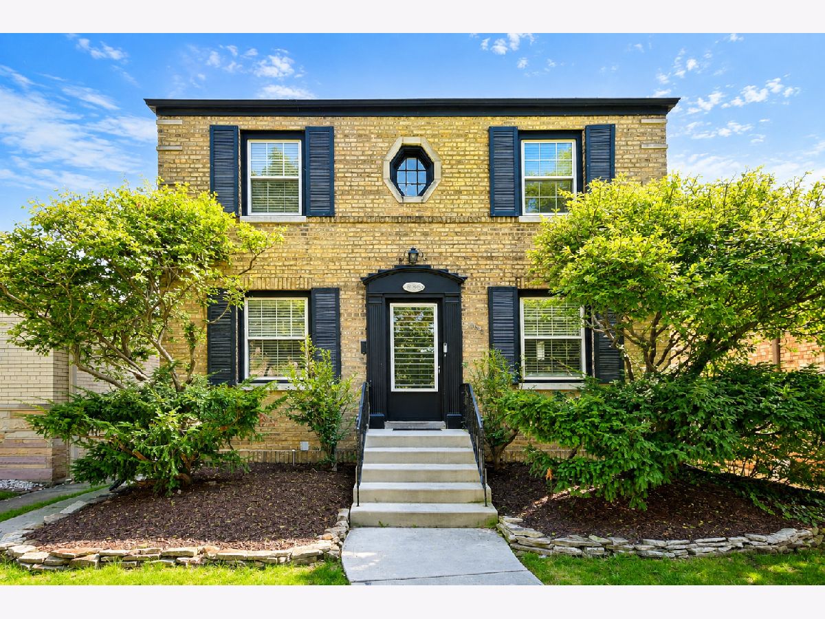  For Sale Chicago Illinois, 6133 Karlov Avenue