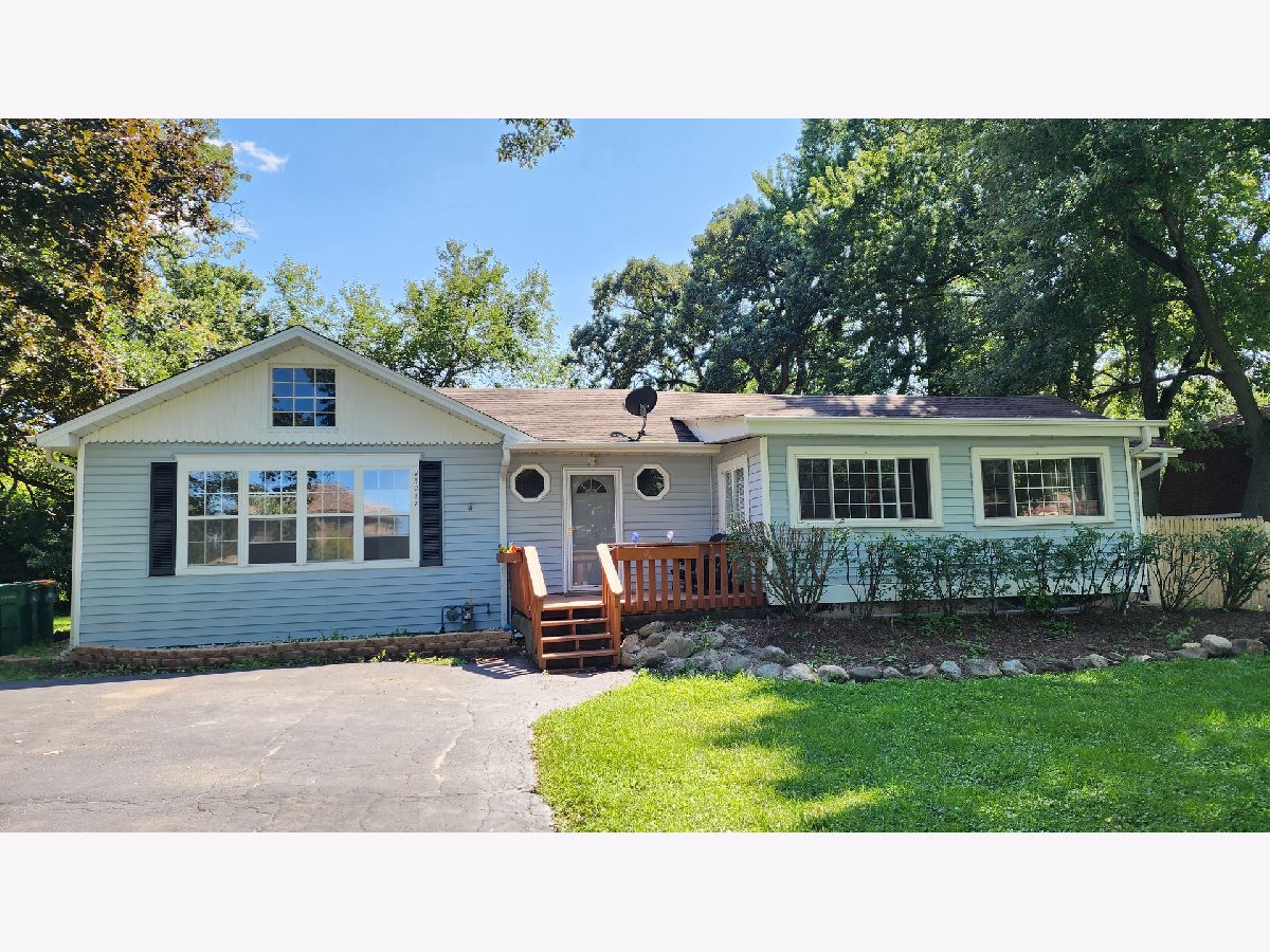  For Sale Lake Zurich Illinois, 23217 North Lakewood Lane