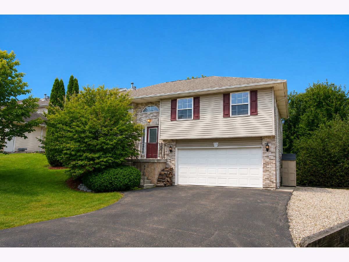  For Sale Lakemoor Illinois, 515 Sheridan Road