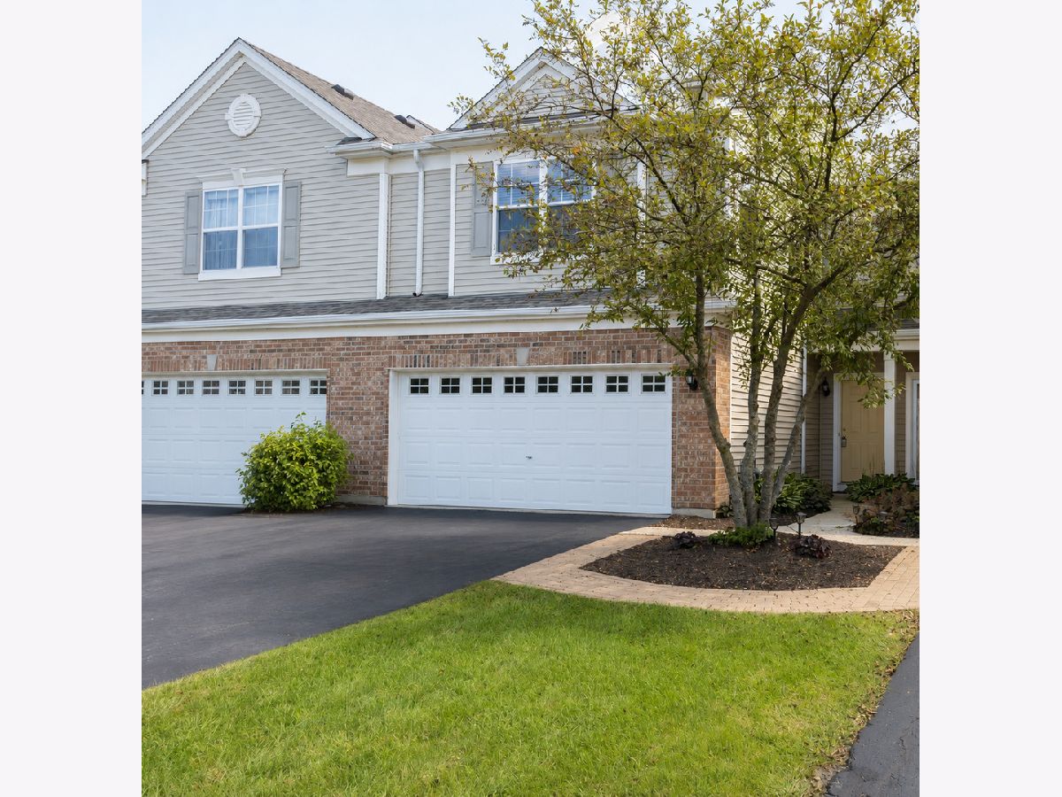Townhomes & Homes For Sale Evergreen Park Mchenry Illinois, 2521 Evergreen Circle