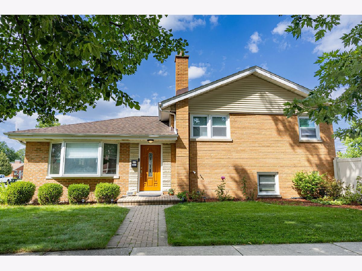  For Sale Brookfield Illinois, 4445 Arthur Avenue