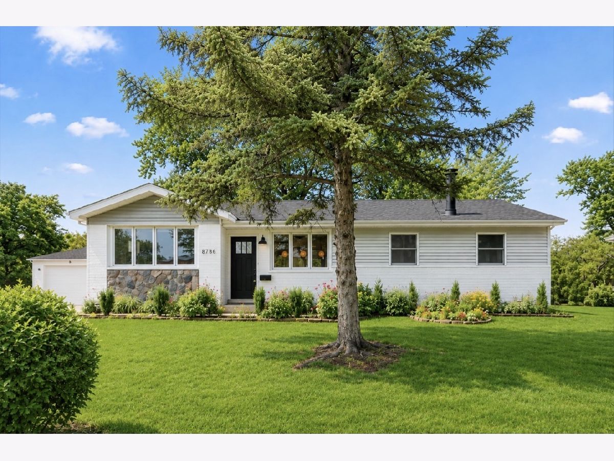  Rented Hickory Hills Illinois, 8766.. 83rd Ct..