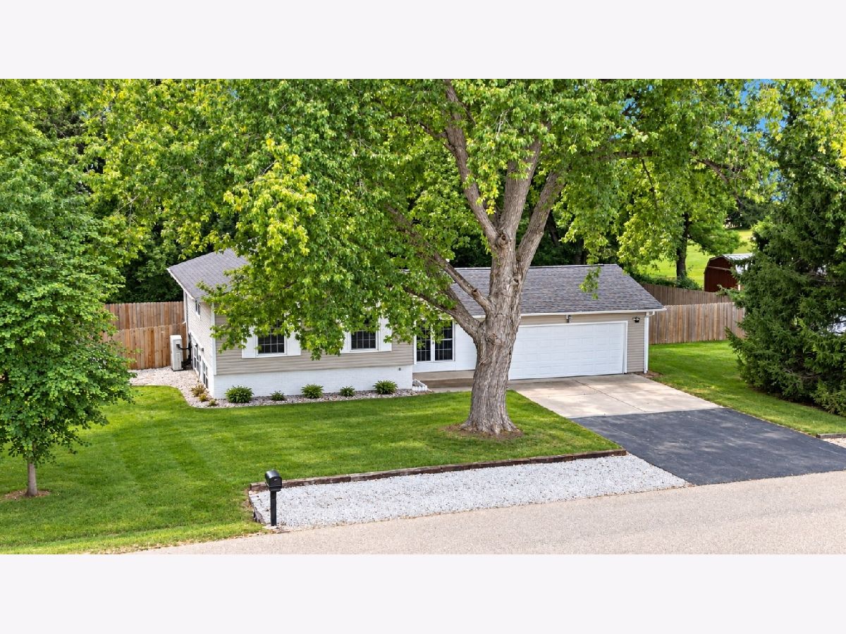  For Sale Clinton Illinois, 3457 Nancy Lane