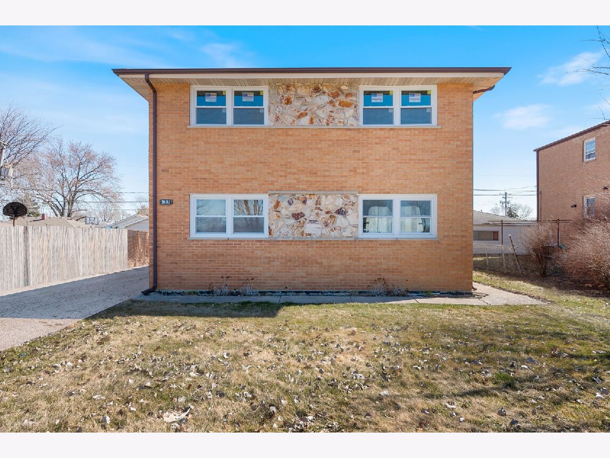  For Rent Bridgeview Illinois, 7653 Roberts