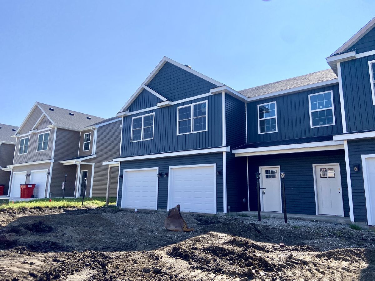 Condominiums & Homes For Sale Boulder Ridge Champaign Illinois, 3327 Stoneway Court