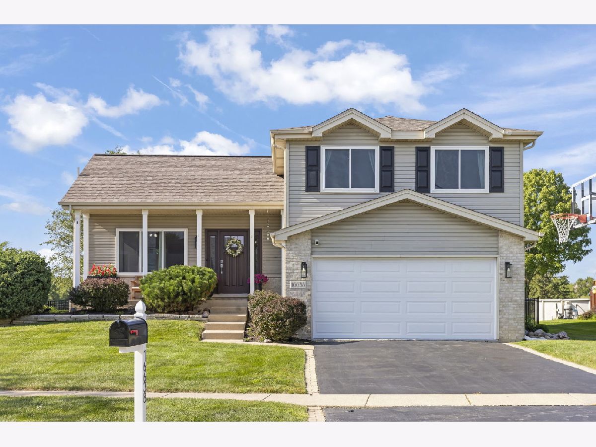  For Sale Lockport Illinois, 16638 Apache Drive