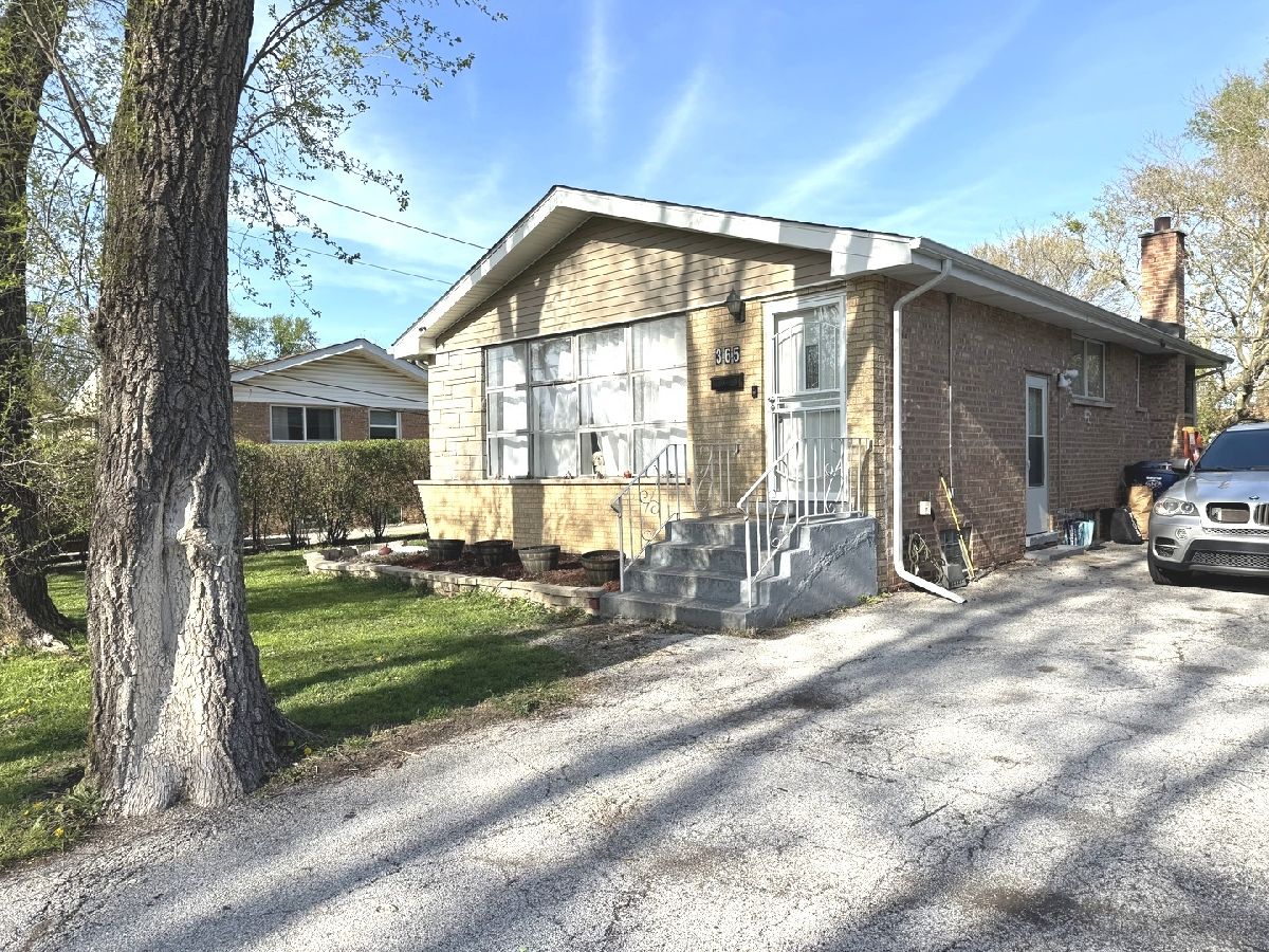  For Sale Chicago Heights Illinois, 365 Sherry Lane
