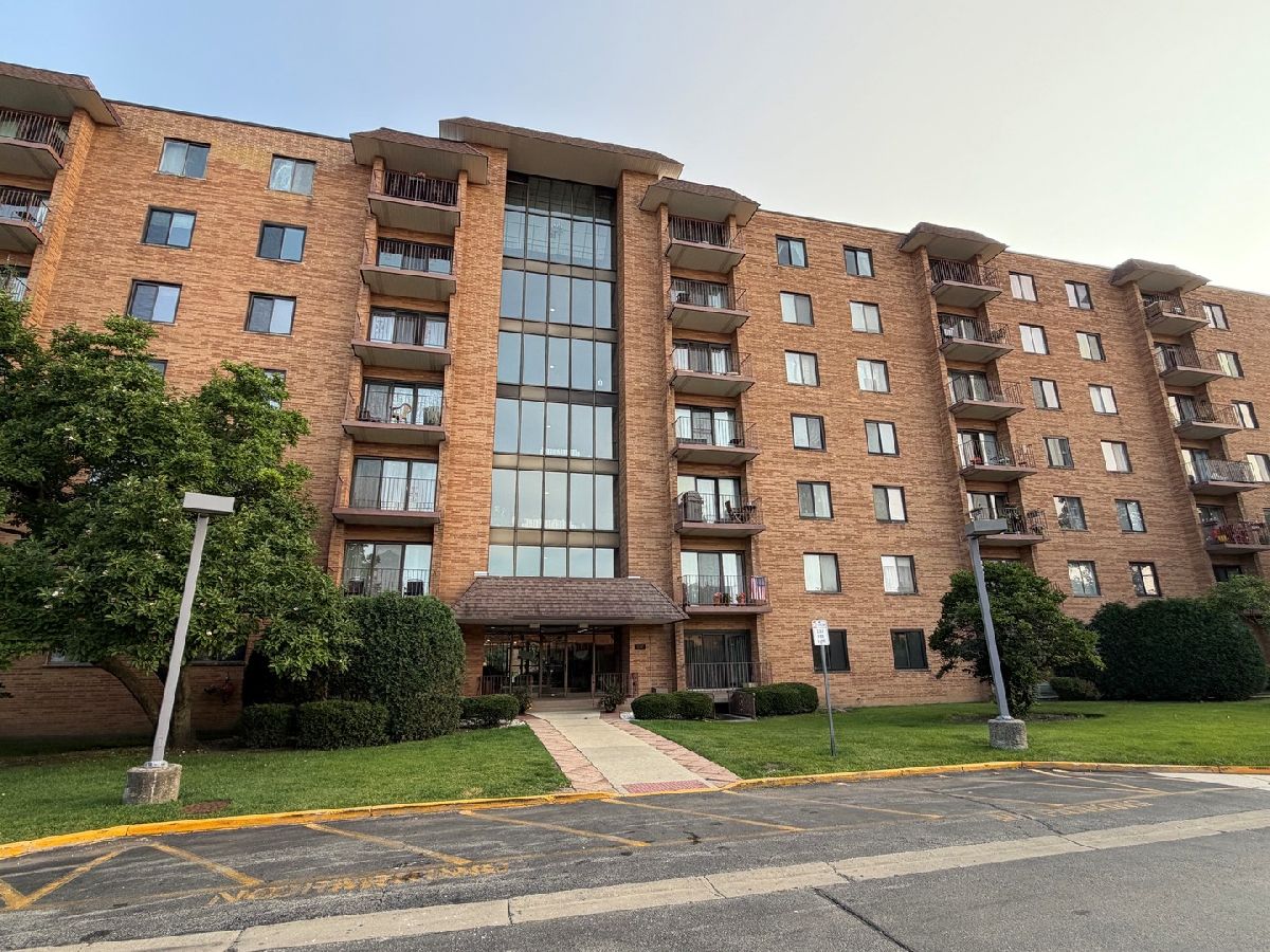  Sold Mount Prospect Illinois, 1717 Crystal