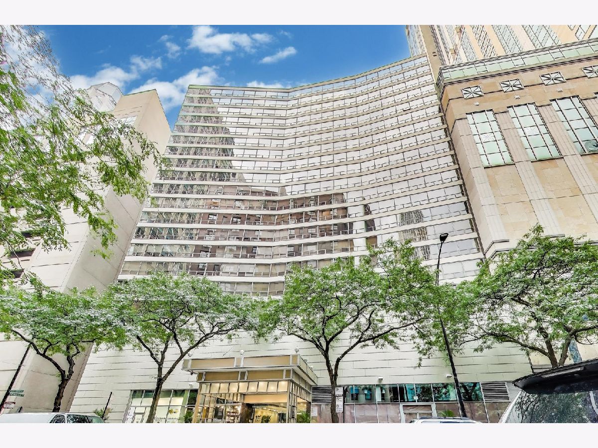  Sold Chicago Illinois, 110 Delaware