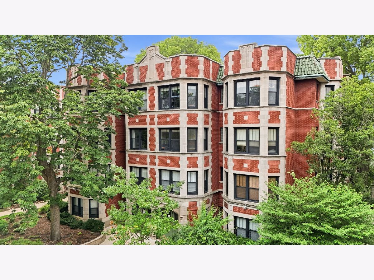 For Sale Chicago Illinois, 7639 Eastlake Terrace