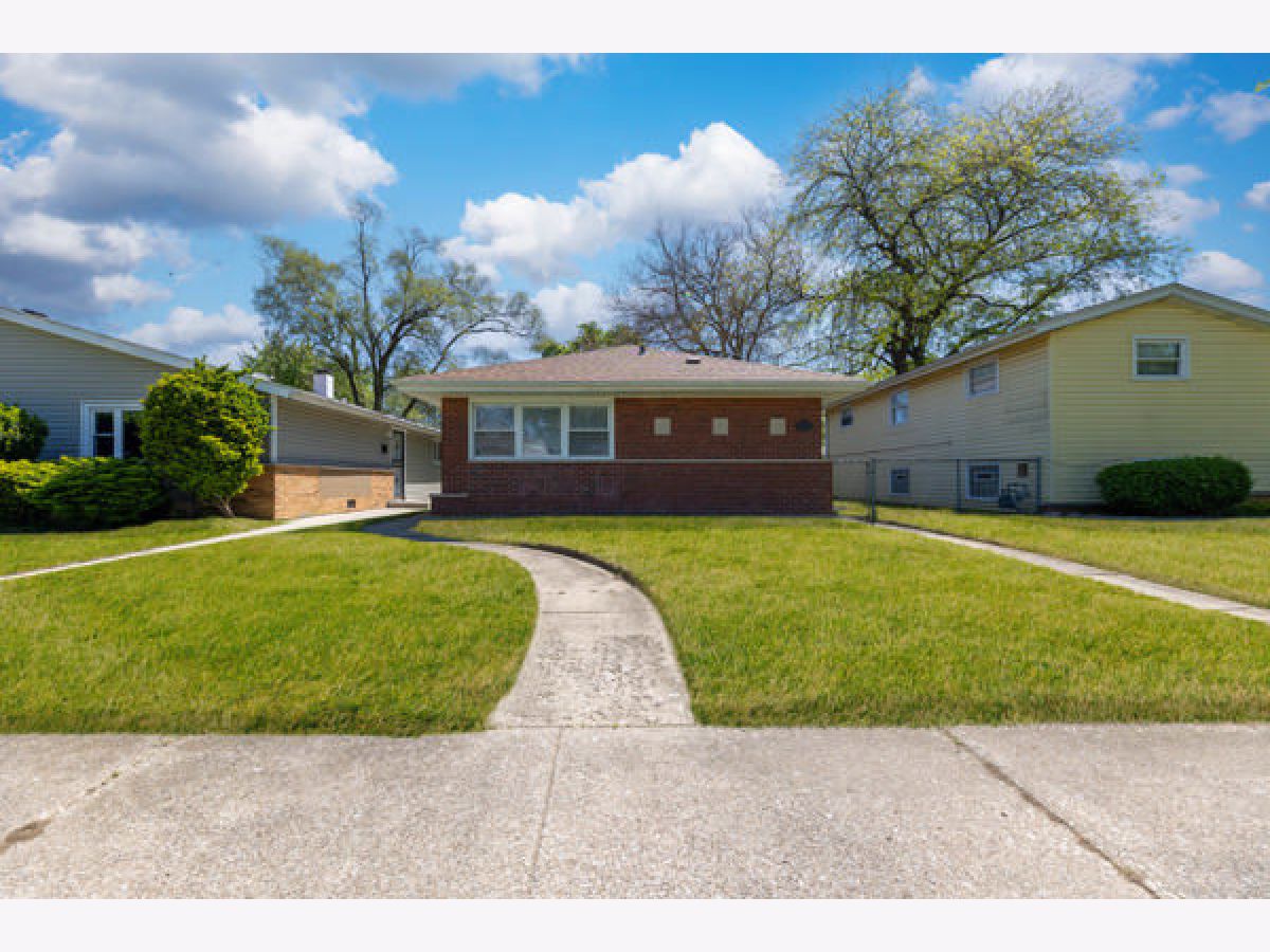  For Sale Dolton Illinois, 14643 Dante Avenue