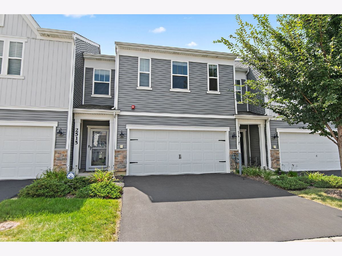  For Sale Rolling Meadows Illinois, 2515 Geranium Way
