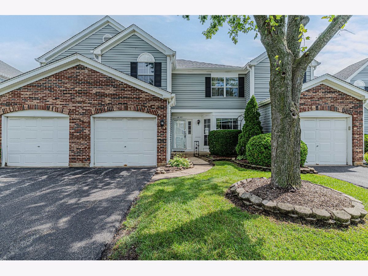 Townhomes & Homes For Sale Westgate Gurnee Illinois, 1845 Salem Court