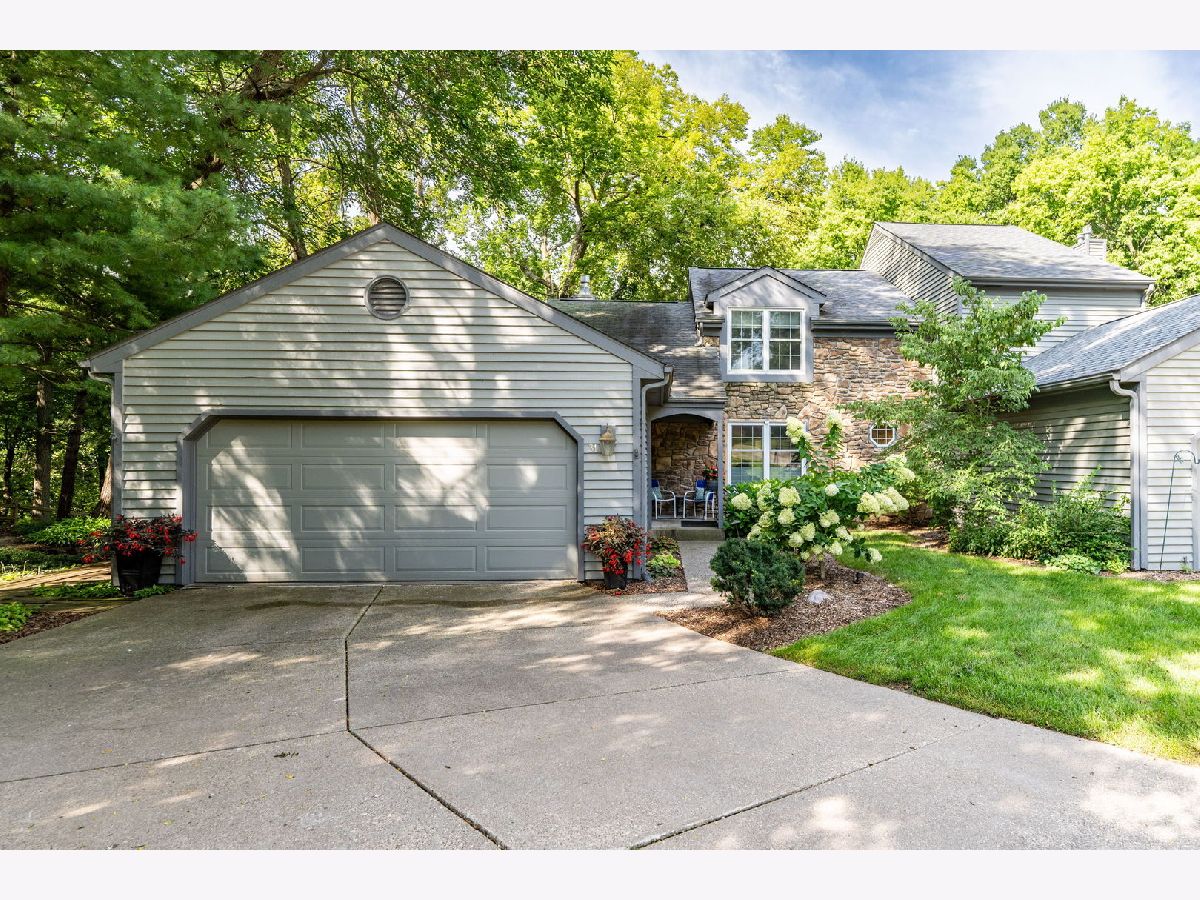 Condos & Townhomes & Homes For Sale Wildwood Rock Island Illinois, 31 Thornwood Court