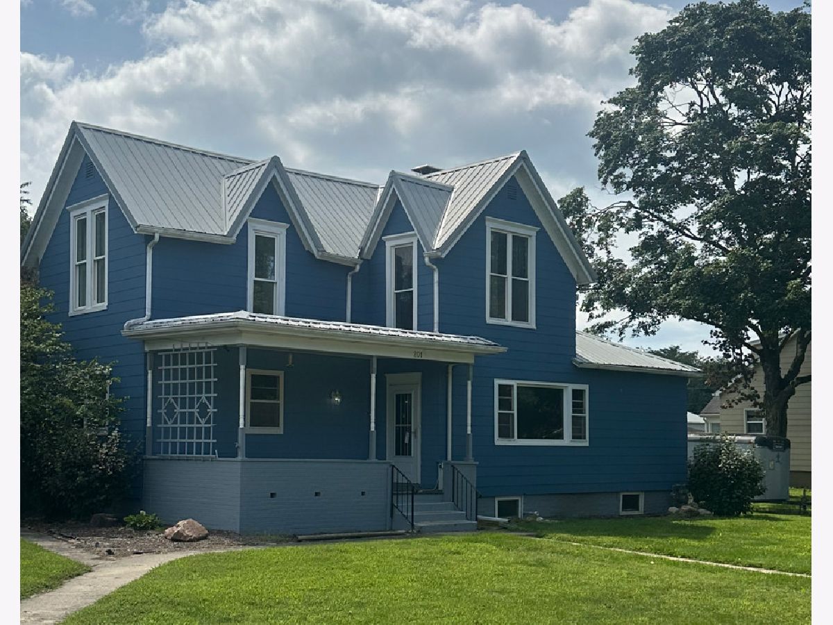  For Sale Sidney Illinois, 201 Byron Street