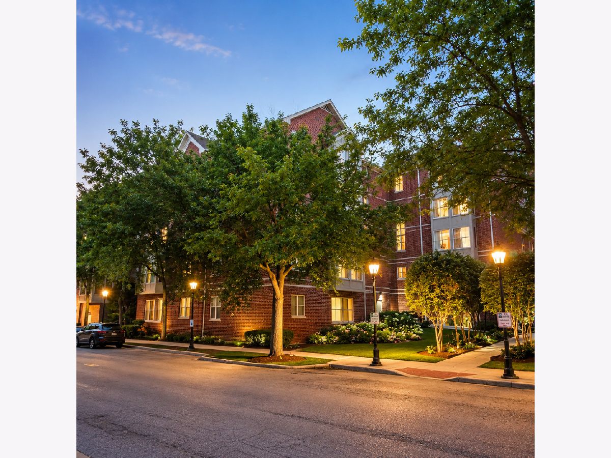  For Sale Roselle Illinois, 27 Hattendorf Avenue