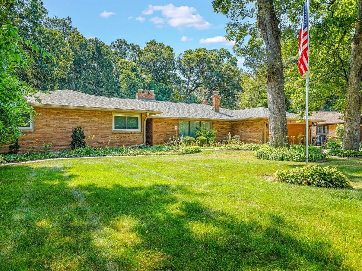 For Sale Rockford Illinois, 4007 Landstrom Road