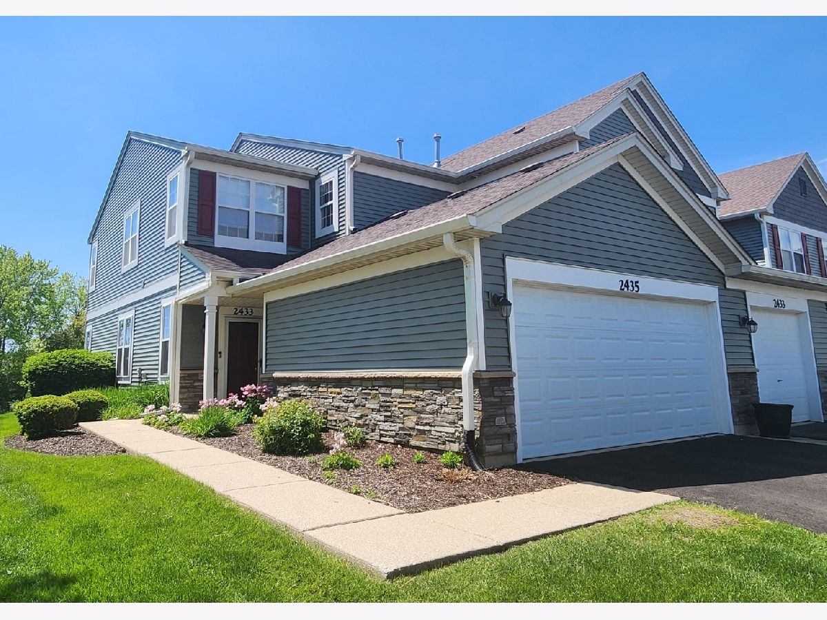 Townhomes & Condos & Homes For Sale Enclave At Country Lakes Naperville Illinois, 2435 Golf Ridge Circle