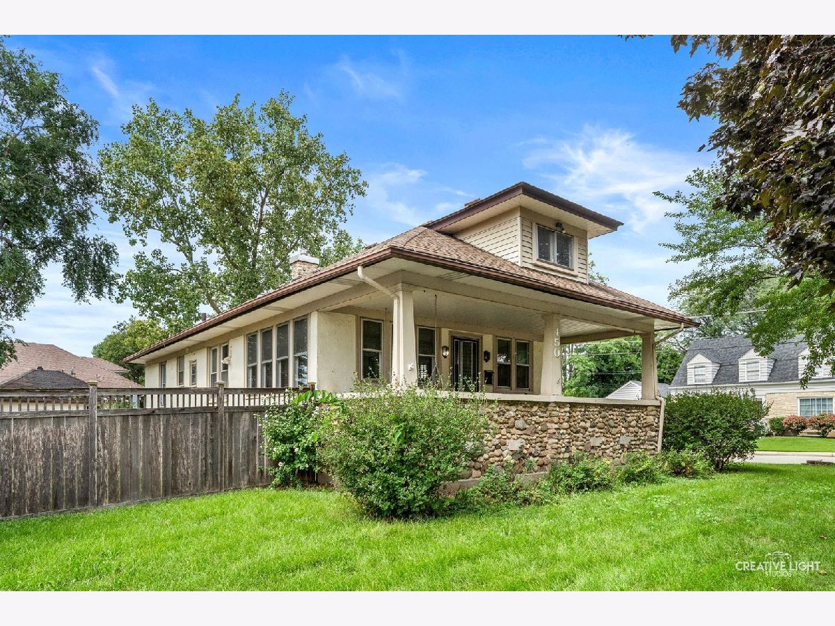 For Sale Elgin Illinois, 450 Arlington Avenue