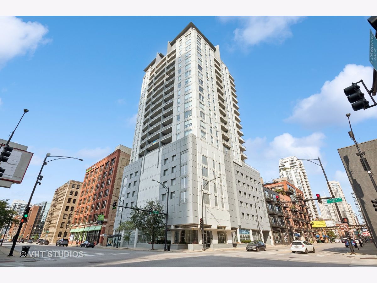  Rented Chicago Illinois, 330 Grand