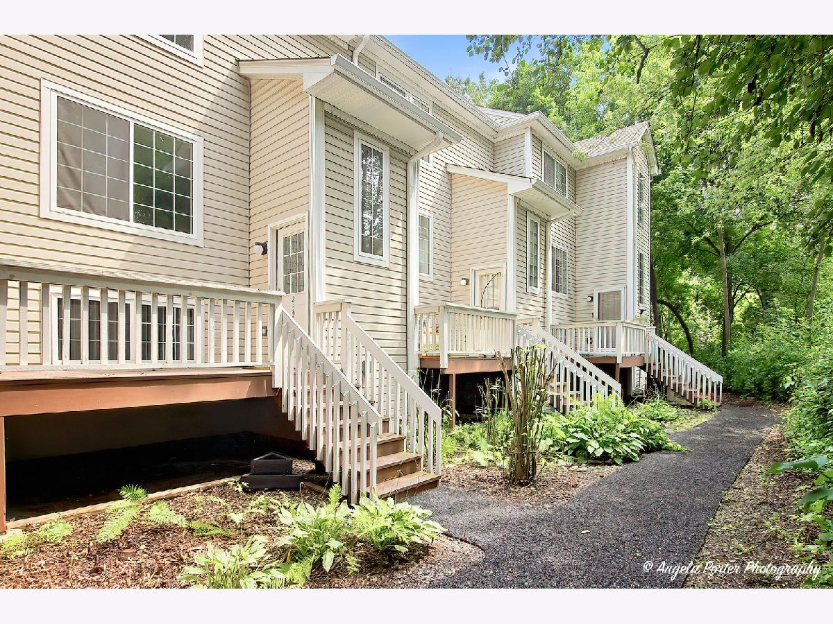  Rented Round Lake Illinois, 259 Whispering Oaks