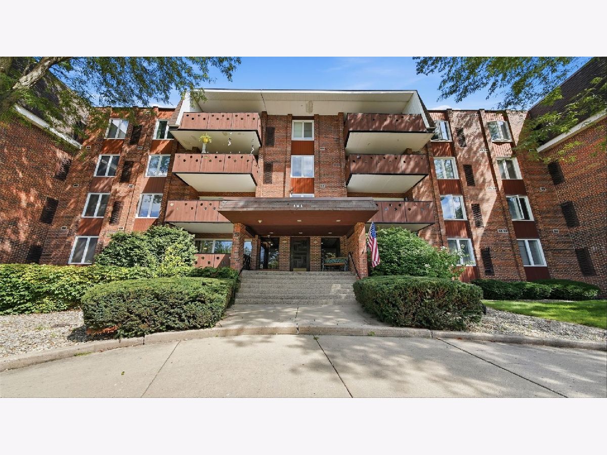  For Sale Wood Dale Illinois, 121 Spruce Avenue