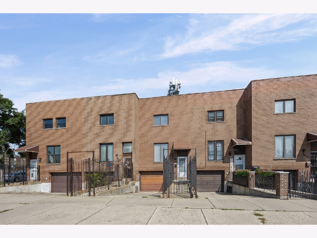  For Sale Chicago Illinois, 9505 Racine Avenue