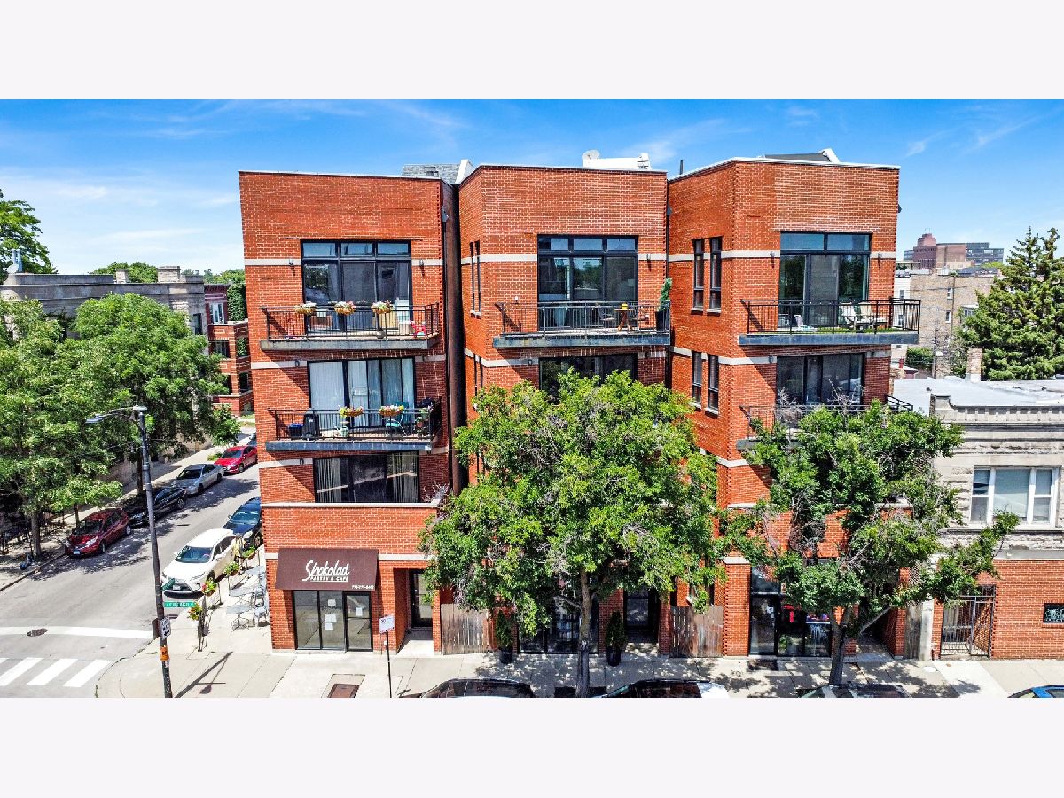  Rented Chicago Illinois, 2522 Chicago
